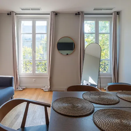 Casa vacanze Stylish 2 Bedroom In Parigi