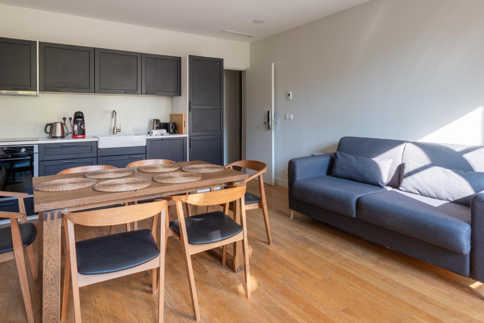 Stylish 2 Bedroom In * Parigi